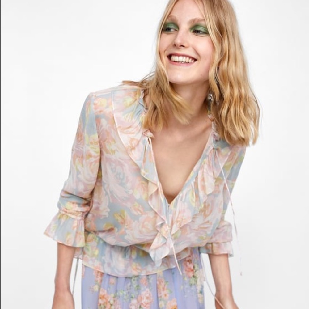 Zara NWOT Floral Ruffle Blouse